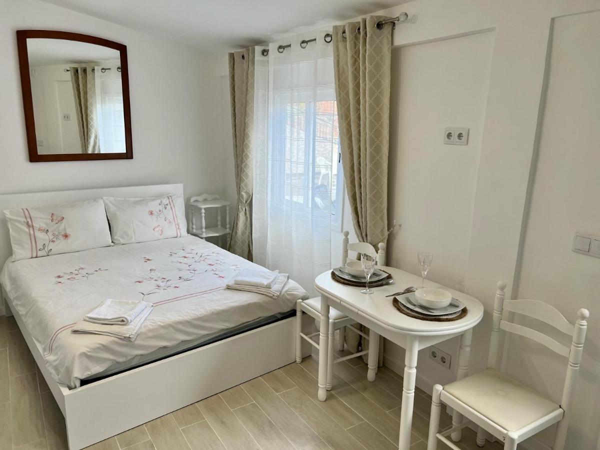 Modern Minimalist Studio With Essential Comfort Funchal Dış mekan fotoğraf